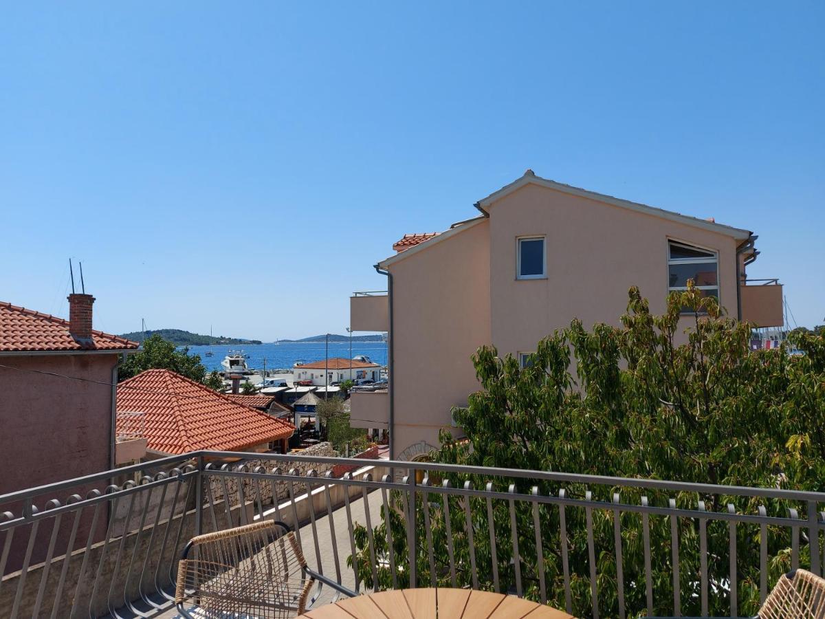 Luxury Apartments Marina View ヴォディツェ エクステリア 写真