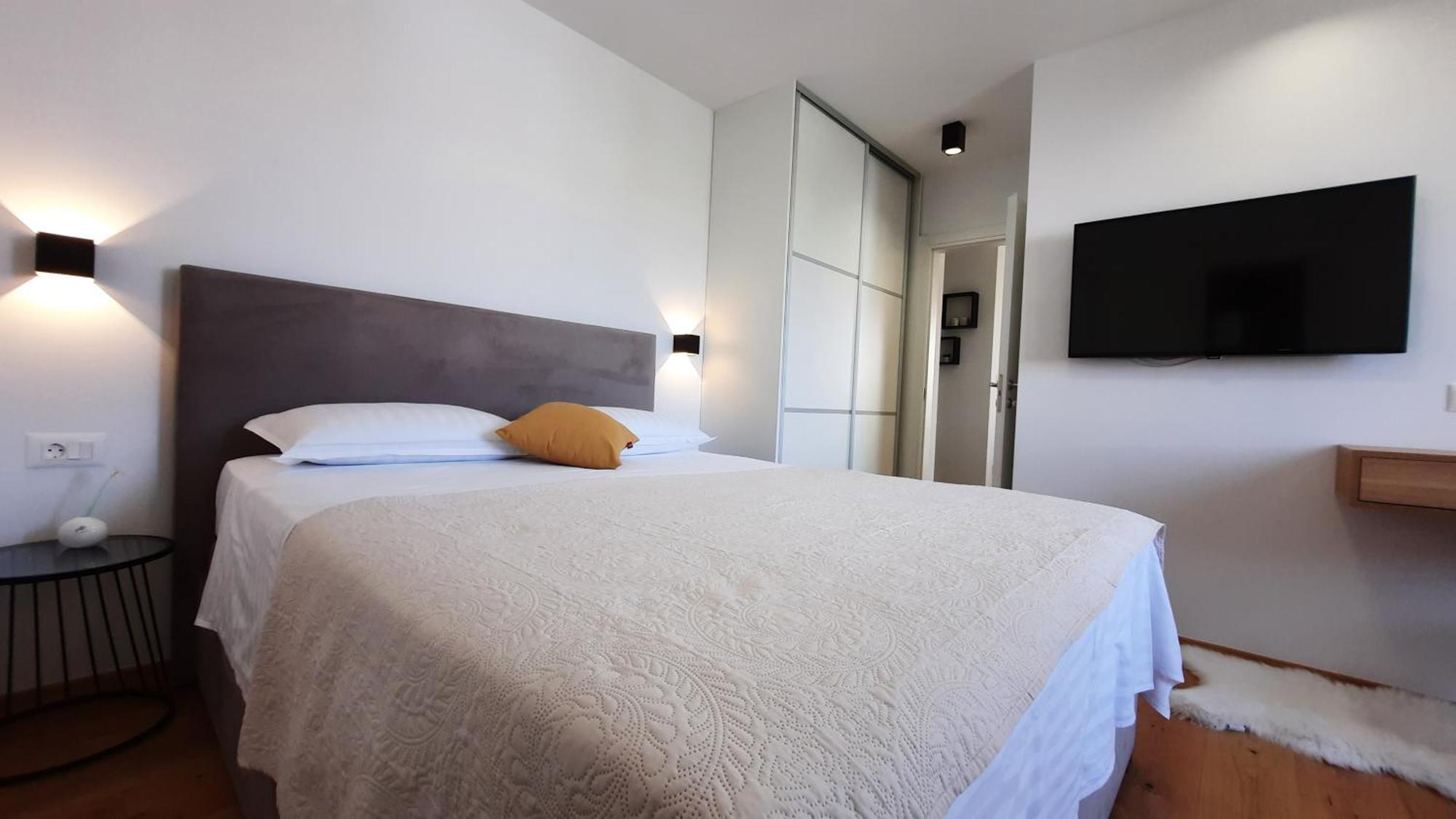 Luxury Apartments Marina View ヴォディツェ エクステリア 写真
