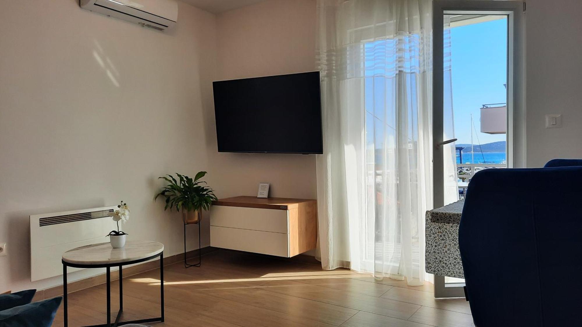 Luxury Apartments Marina View ヴォディツェ エクステリア 写真