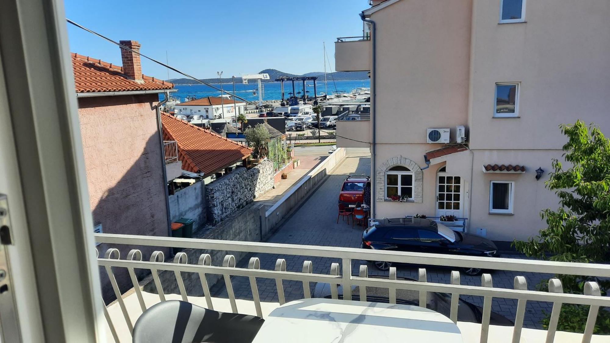 Luxury Apartments Marina View ヴォディツェ エクステリア 写真