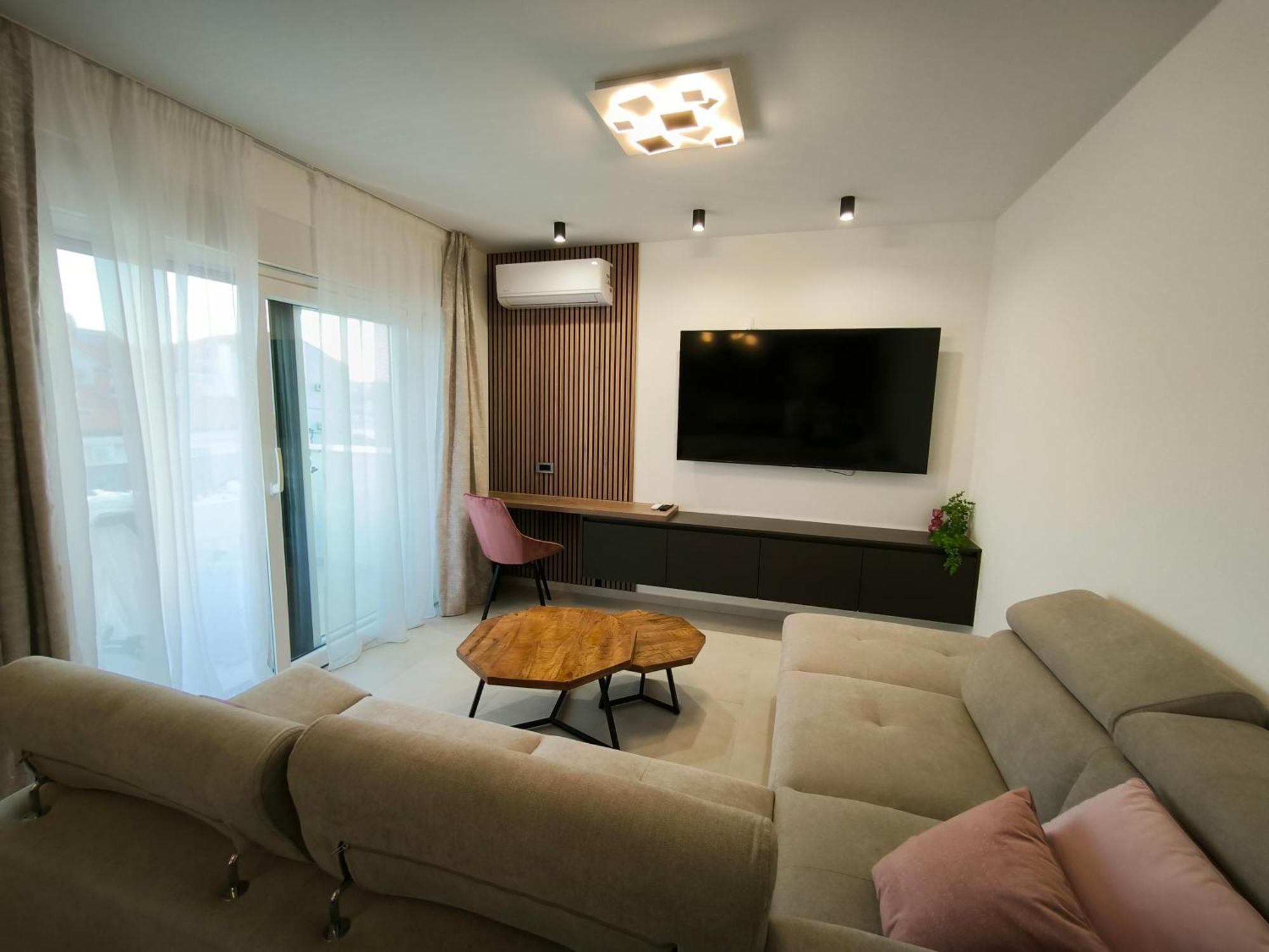 Luxury Apartments Marina View ヴォディツェ エクステリア 写真