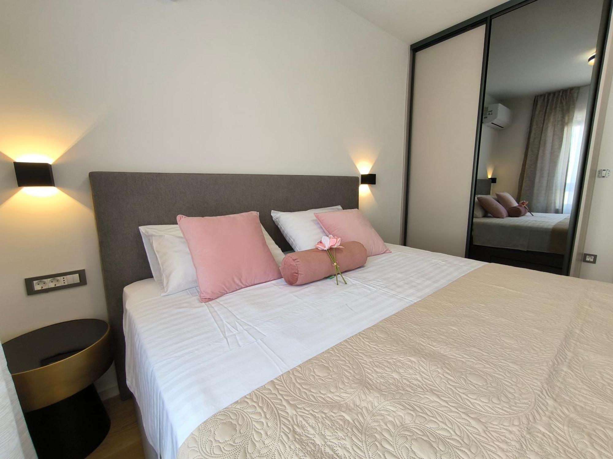 Luxury Apartments Marina View ヴォディツェ エクステリア 写真